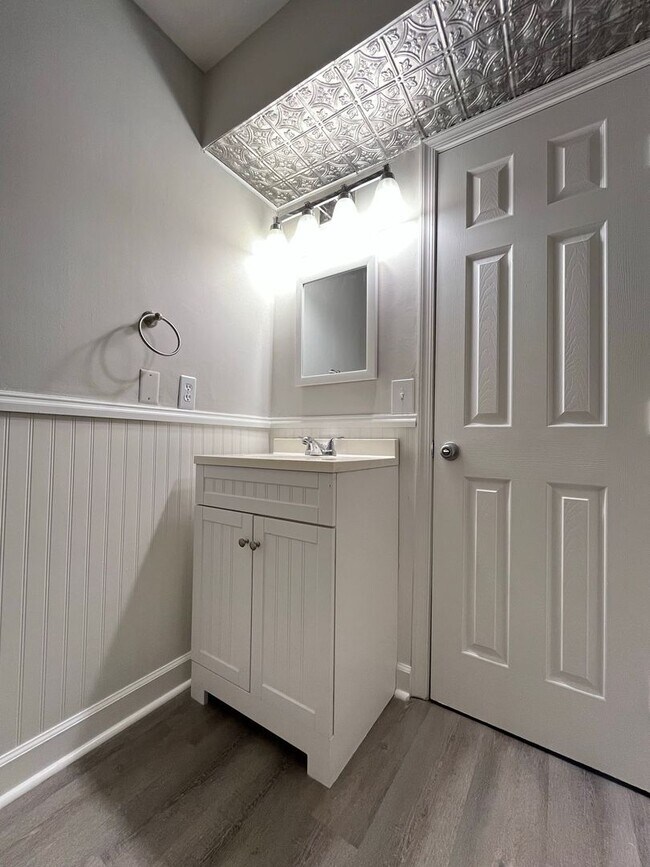 Foto del edificio - Stylish & Spacious 3-Bed Home! "ASK ABOUT OUR ZERO DEPOSIT"