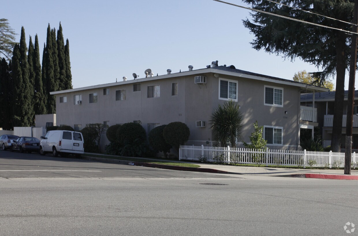 5760 Hazeltine Ave, Van Nuys, CA 91401 Apartments in Van Nuys, CA