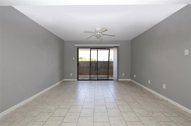 Building Photo - 8515 Hearth Dr