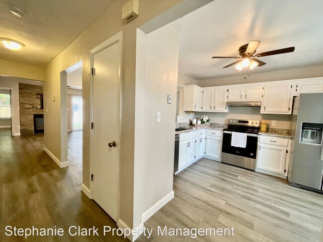 Foto del edificio - 5 br, 3.5 bath House - 1317 Beacons Reach ...