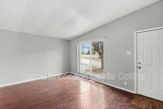 Foto del edificio - 9456 Calwood Dr