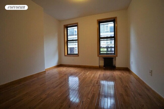 Foto del edificio - 486 E 74th St