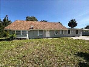 Building Photo - 2210 Cantor Ln