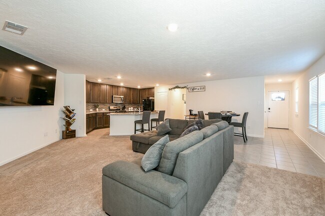 Foto del edificio - 6223 Topaz Pnes Trl