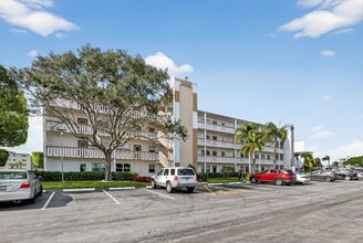 Building Photo - 3080 Cornwall D