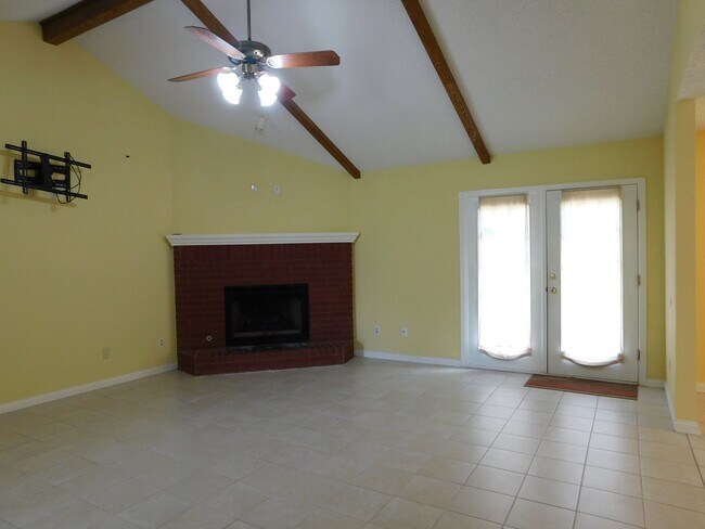 Foto del edificio - 2300 Moody Rd