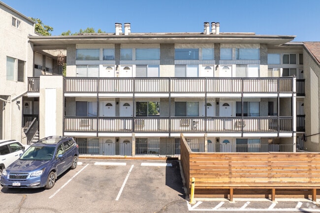 Alternate Building View - Canyon Club