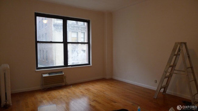 Building Photo - 11 East 32nd Street