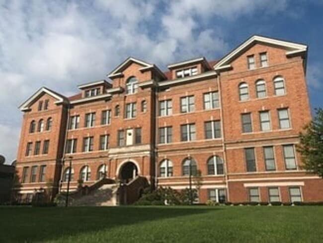 Interior Photo - St. Agnes Apartments