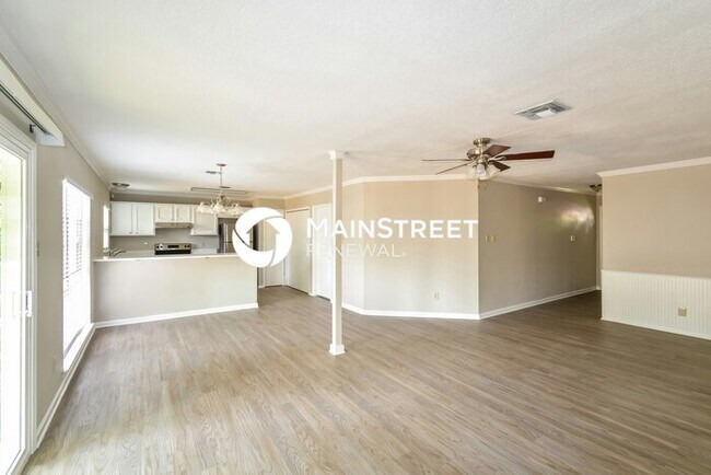 Building Photo - 3 Bedroom Pet-Friendly Home in San Antonio, TX with Main Street Renewal
