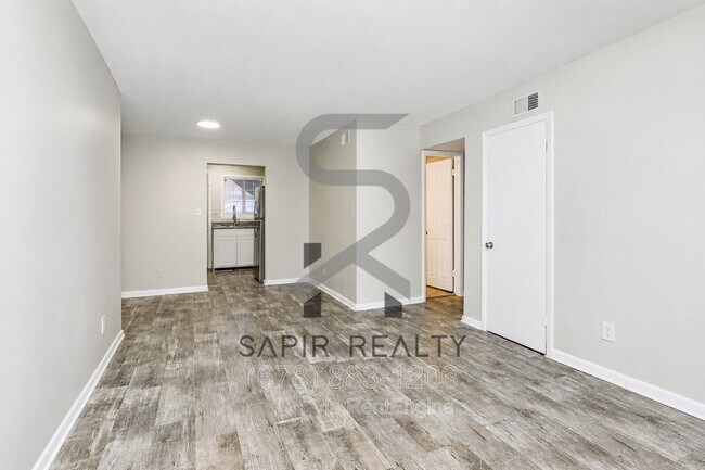 Foto del edificio - 2045 Alison Ct SW