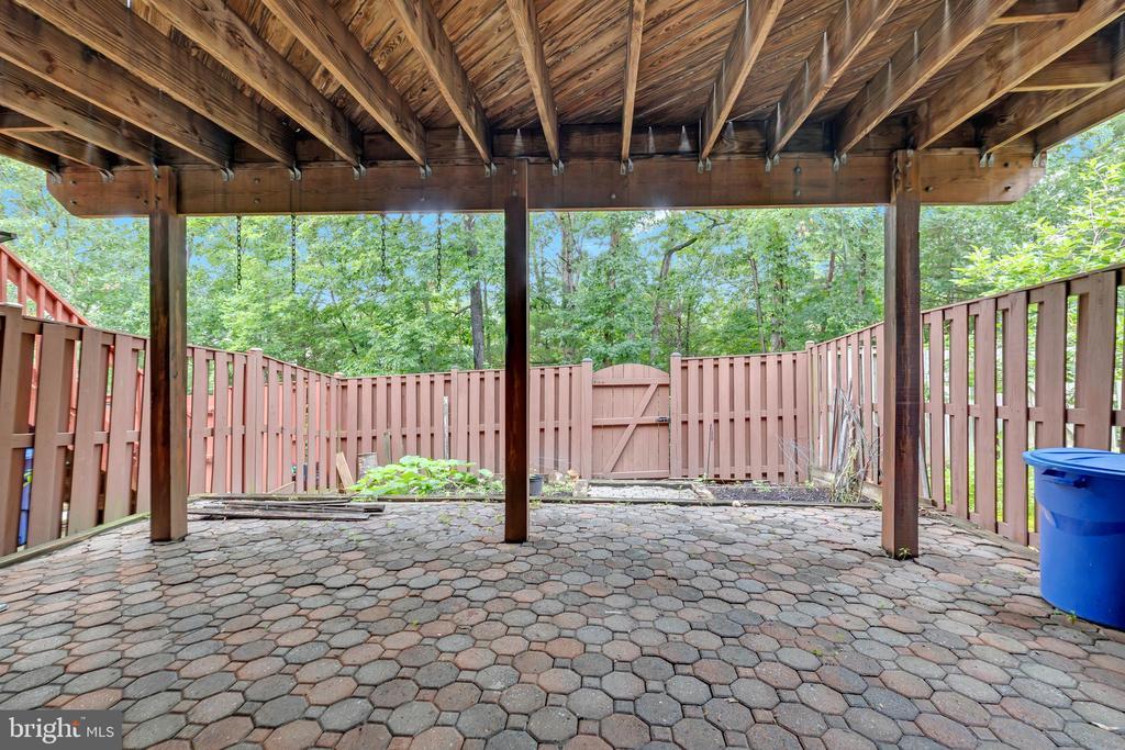 Foto del edificio - 6880 Ridge Water Ct
