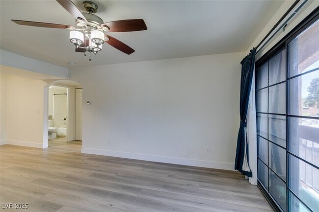 Foto del edificio - 5166 S Jones Blvd