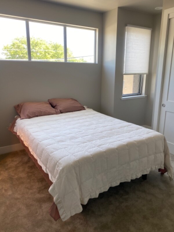 Foto del edificio - 1814 Solons Alley