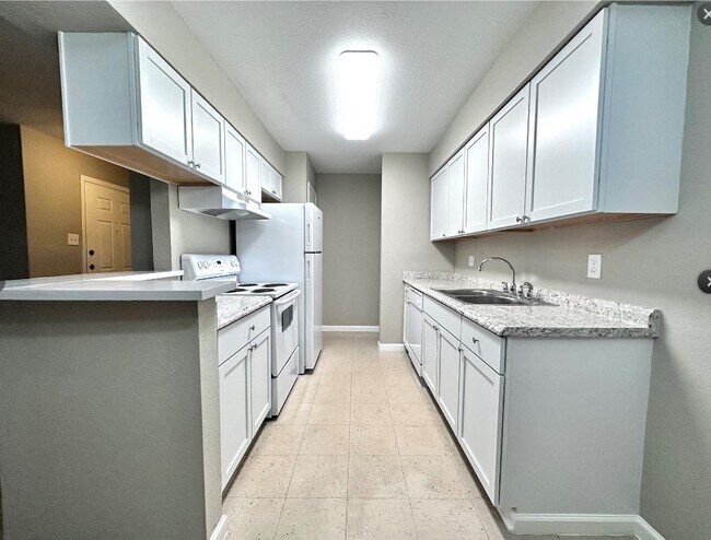Foto del edificio - 2200 Cypress Landing Rd