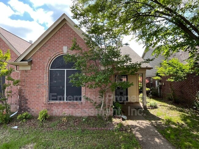 Photo - 1096 Sunstar Dr House