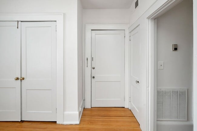 Interior Photo - Montrose and Montclair