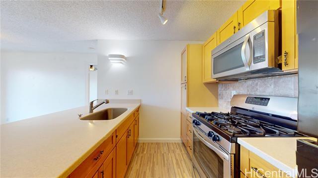 Building Photo - 91-214-214 Hanapouli Cir