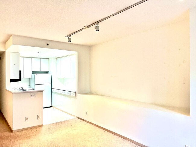 Foto del edificio - Quiet one Bedroom condo in Doorman Buildin...