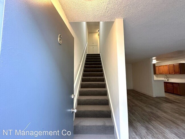 Foto del edificio - 3 br, 3 bath Apartment - 12117 Pacific Ave...