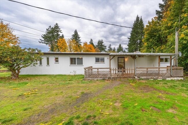 Building Photo - THREE BEDROOM MANUFACTURED HOME WITH SHOP