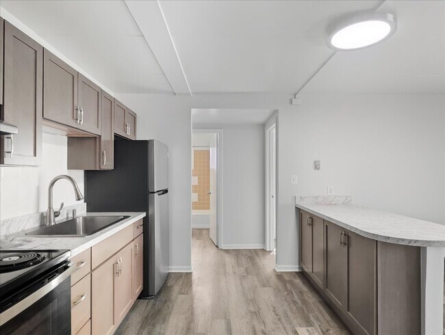 Foto del edificio - 300 Marlene Ct