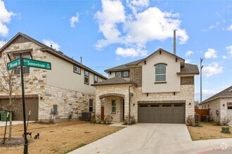 Building Photo - 1273 Summerbrooke Cir