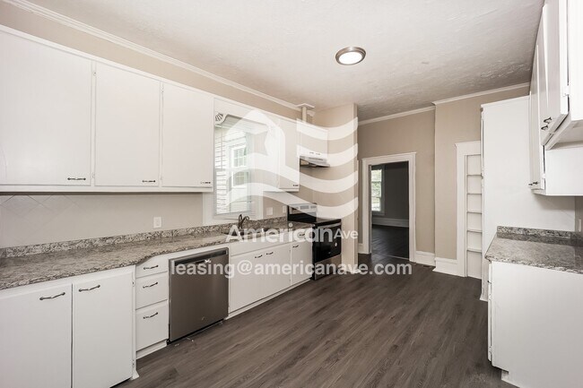 Foto del edificio - 3000 11th Ave