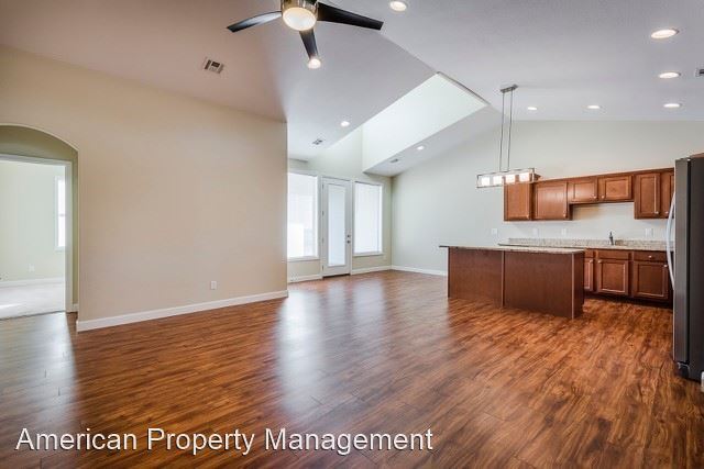 Building Photo - 3 br, 2 bath House - 2701 Tobacco Road Unit D