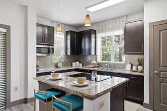 2BD, 2BA - 1199SF - Kitchen - Aveline at Centreport