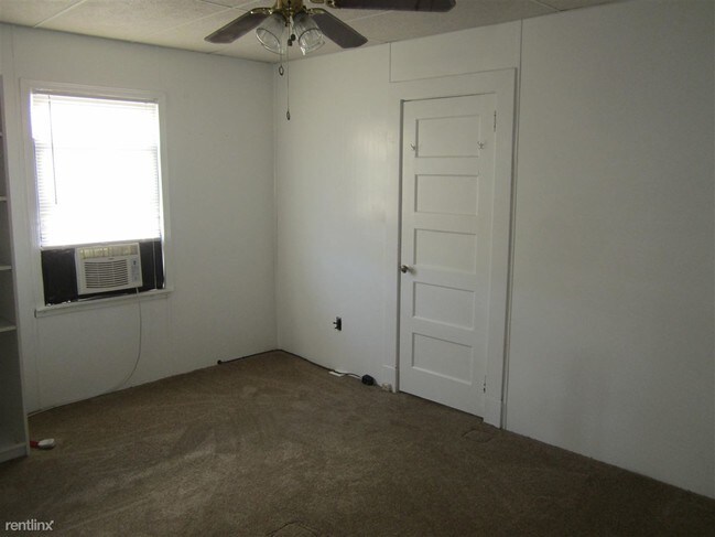 Building Photo - 3 br, 1 bath House - 318 Cleveland St
