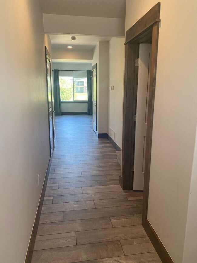 Foto del edificio - 3 Bed 2 1/2 Bath Condo in Bozeman