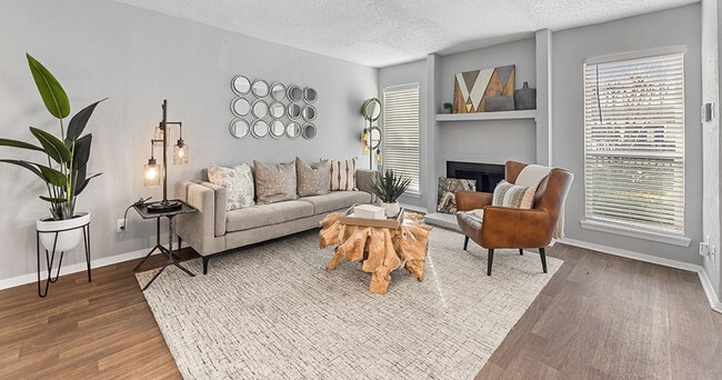 Foto del edificio - The Oakley Apartment Homes
