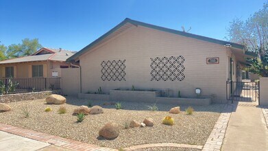 Building Photo - 7153 N 57th Dr