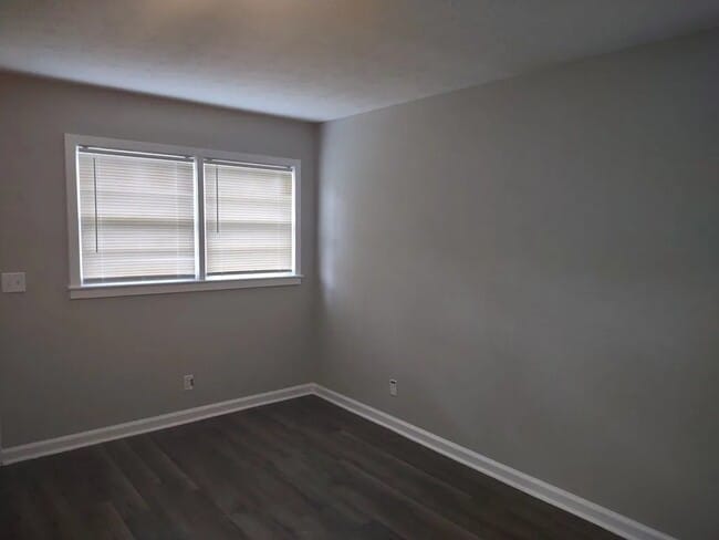 Foto del edificio - 1621 Celia Dr