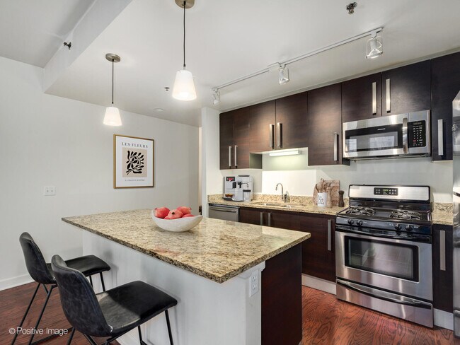 Foto del edificio - 1400 S Michigan Ave