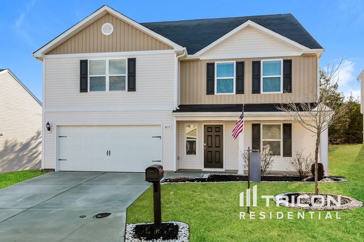 Foto principal - 4217 Piedmont Farms Way Winston Salem NC