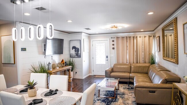 Foto del edificio - 660 Sunnyside Ave