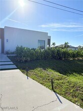 Building Photo - 3923 SW 13th Ave