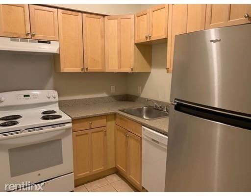 Foto del edificio - 2 br, 1 bath  - 532 Columbus Ave # 3