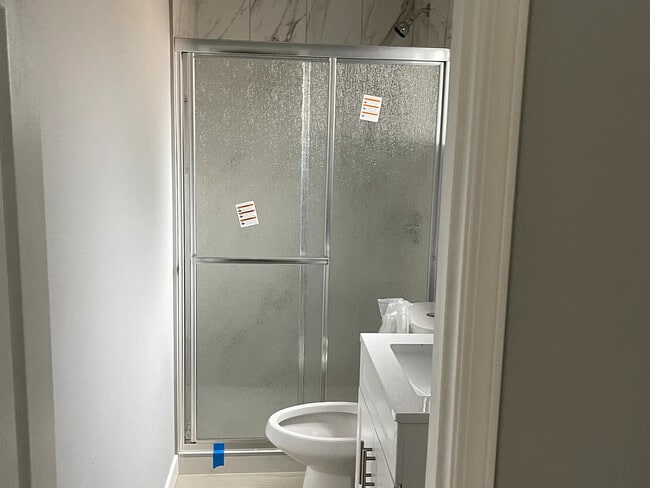 Foto del edificio - 2903 E 63rd St