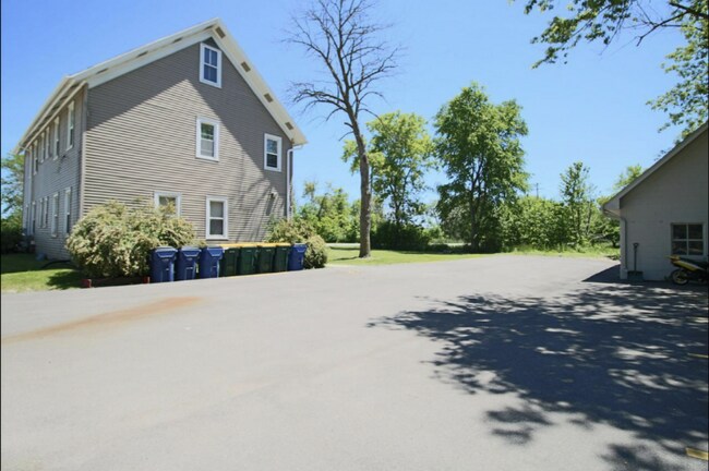 Foto del edificio - 4023 E Elm Rd