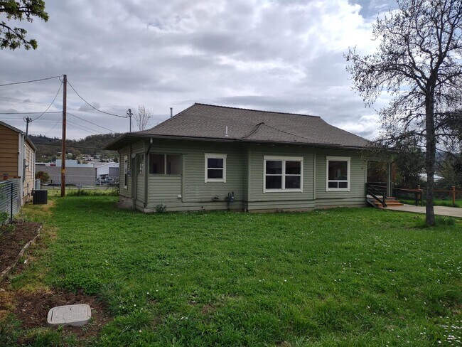 Foto del edificio - 1095 NW Hicks St