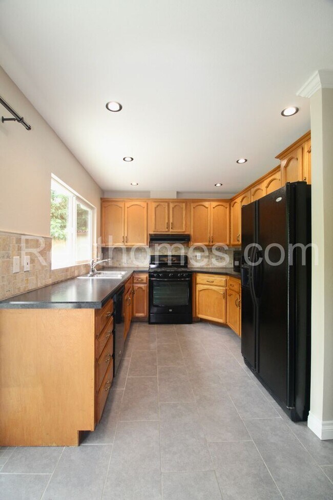 Foto del edificio - 13744 Fairgate Dr