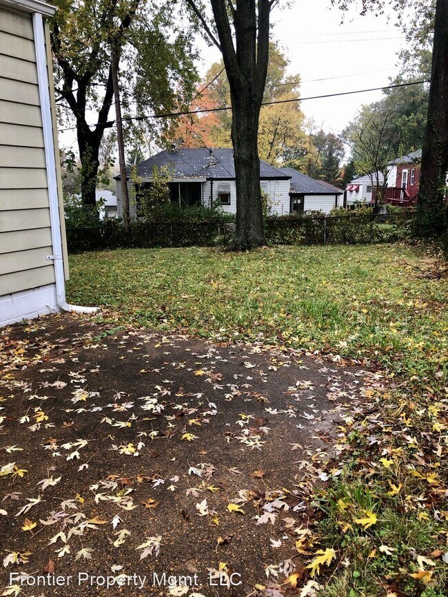 Foto del edificio - 4 br, 1 bath House - 7463 Sharon Dr