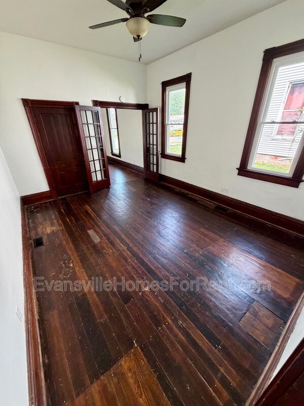 Foto del edificio - 924 SE 6th St