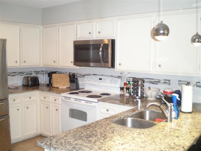 Building Photo - 2310 Promontory Point