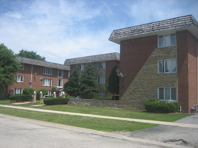 Primary Photo - Alsip Apartments