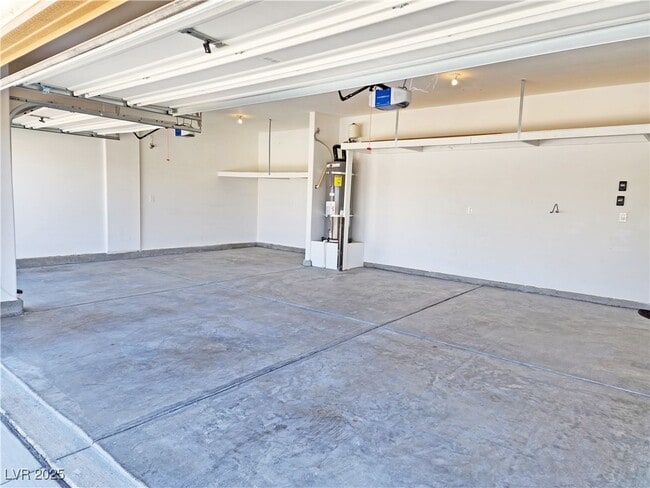 Building Photo - 3575 E Wallowa Dr