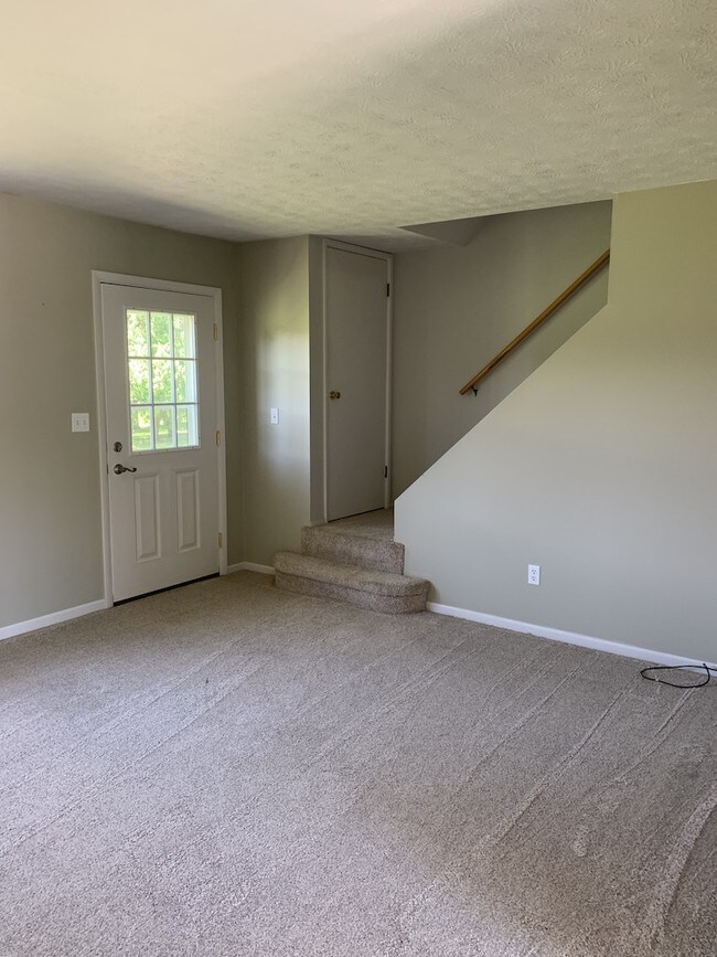 Foto del edificio - 187 Surrey Ln